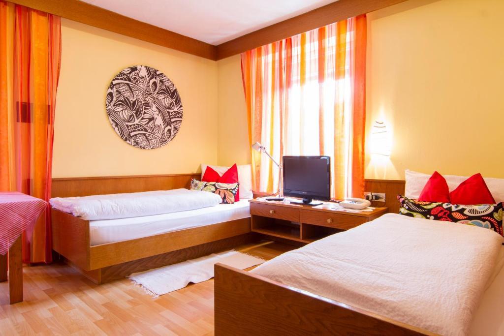 Chalet Madrisa Корвара-ин-Бадия Номер фото